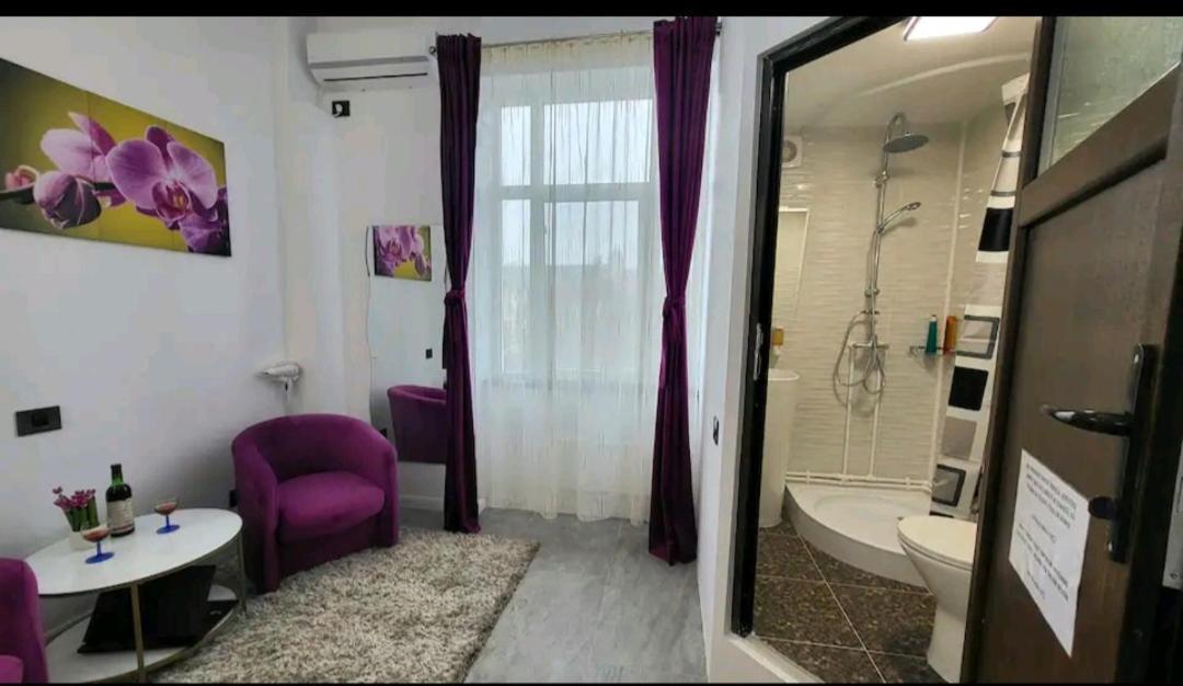 Garsoniera Centru Vechi English Park Craiova Eksteriør billede